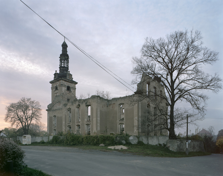 Olivier Riquet - Ruins II - Ruiny kościoła ewangelickiego, Twardocice, Pologne